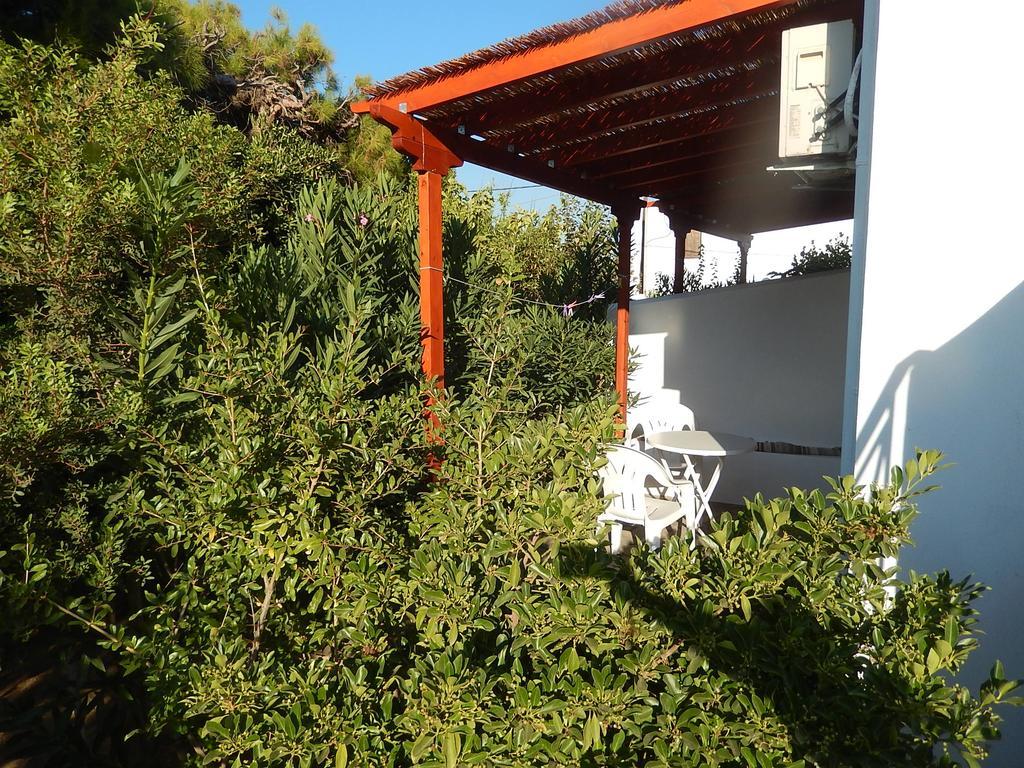 Deidamia Hotel Skyros Room photo