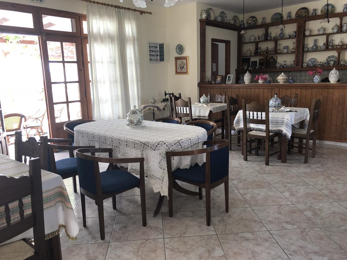 Deidamia Hotel Skyros Exterior photo